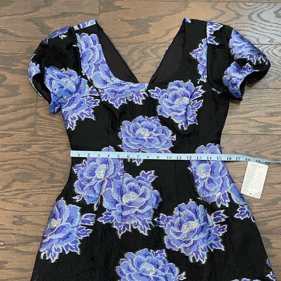 Mark and James for Badgley Mischka Floral SZ 6 NWT - Picture 8 of 11